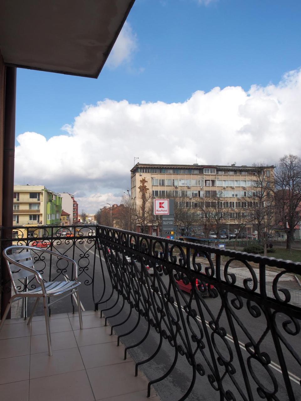 Hotel Maria Vratsa Exterior photo
